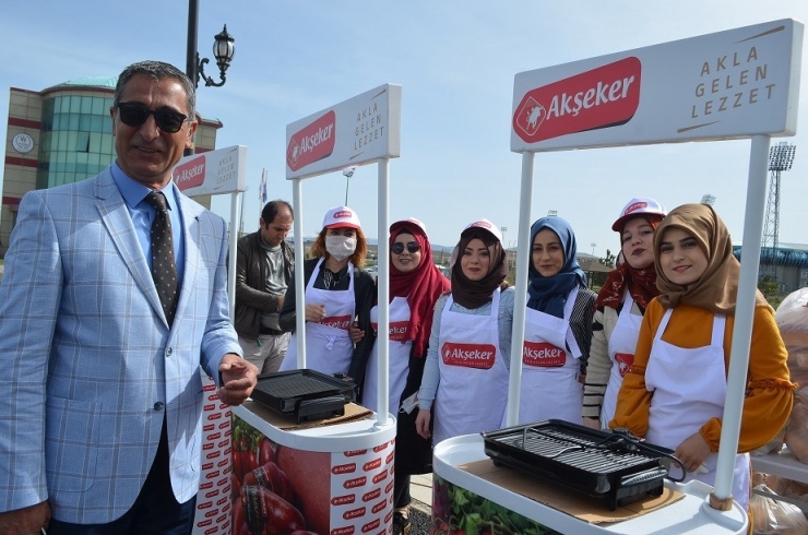 Halaylı Fidan Dikimi