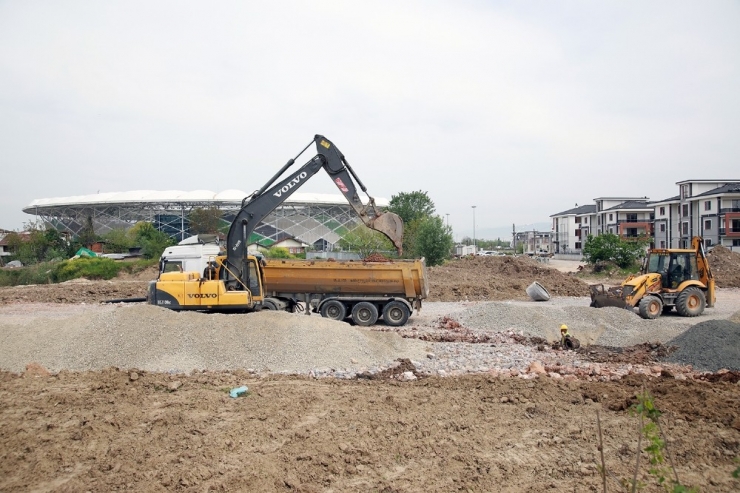 Kanalizasyon Ve Yağmursuyu Altyapısı İnşası Devam Ediyor