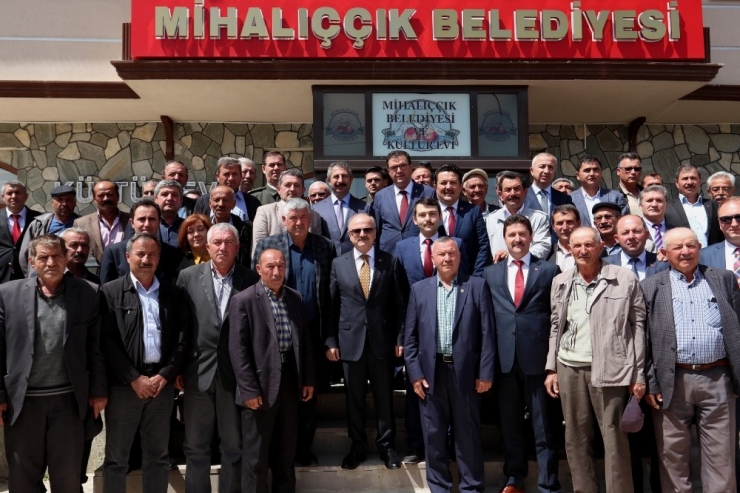Vali Çakacak, Mihalıççık İlçe Muhtarlarıyla Bir Araya Geldi