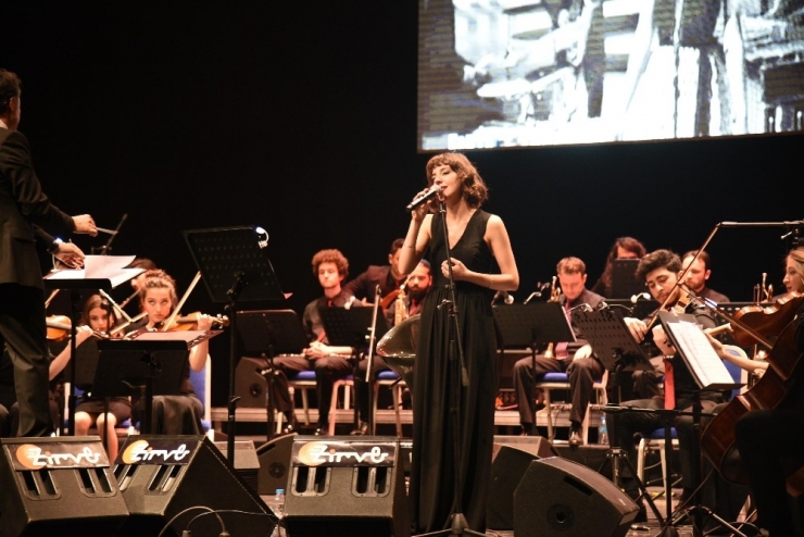 Karesi’de Caz Şenliği