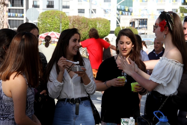 Geleceğin Sosyal Girişimcileri Engelliler İçin Ele Ele Verdi