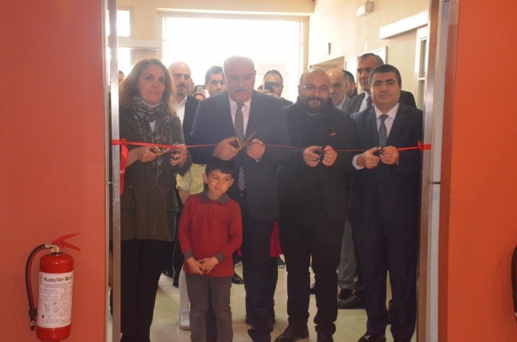 Karma Resim Sergisi Açıldı