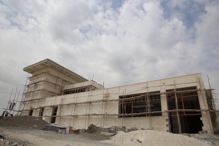 Mahalleye Yarı Olimpik Yüzme Havuzu