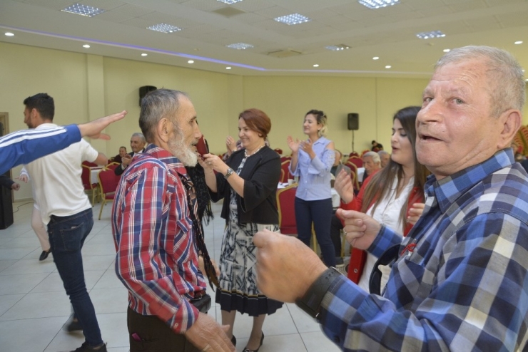 Gençler Ve Yaşlılar Körfez’de Bir Araya Geldi