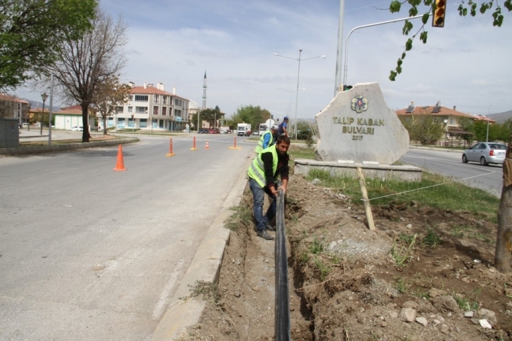 Otomatik Sulama Çalışmaları Devam Ediyor
