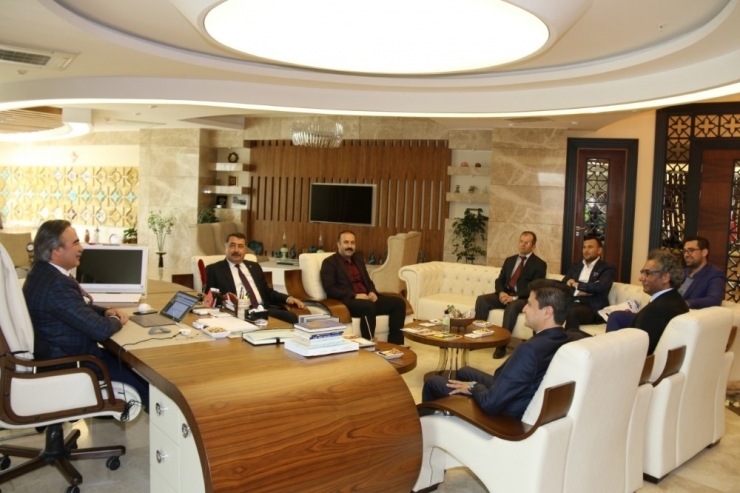 Türk Eğitim-sen Heyeti, Rektör Bağlı’yı Ziyaret Etti