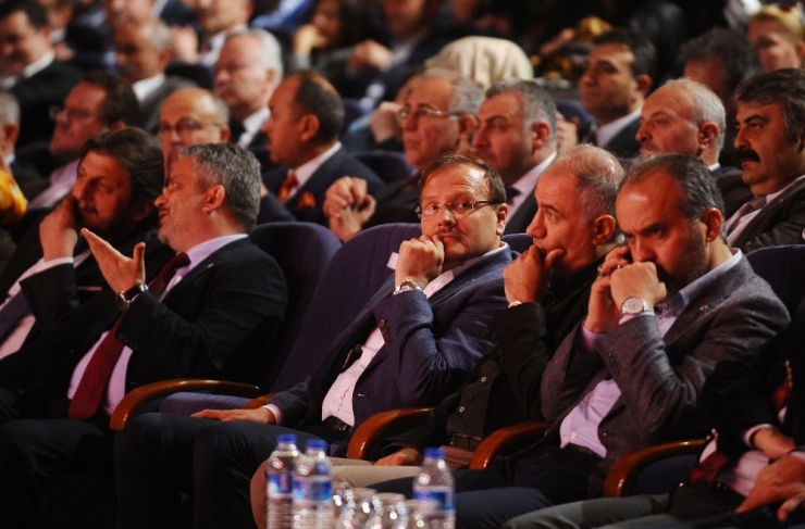 Başbakan Yardımcısı Çavuşoğlu: “Kılıçdaroğlu Gençlerin Önünü Kapatmak İçin Kendini Paralıyor”