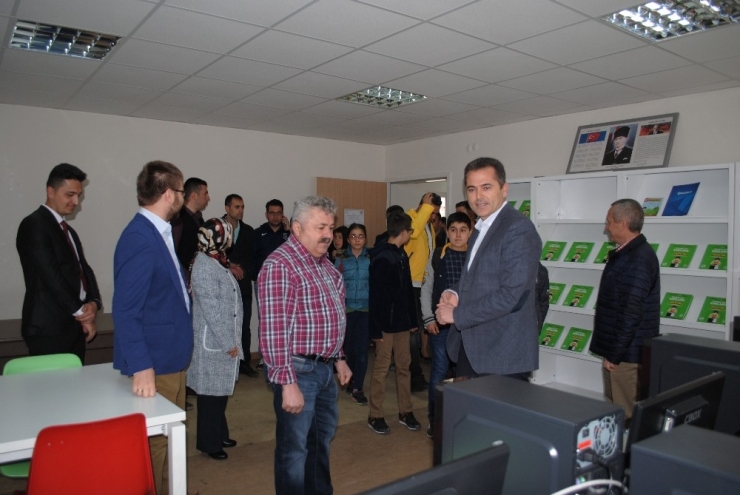 Eğirdir’de Öğrenciler İçin Yazılım Kursu Açıldı