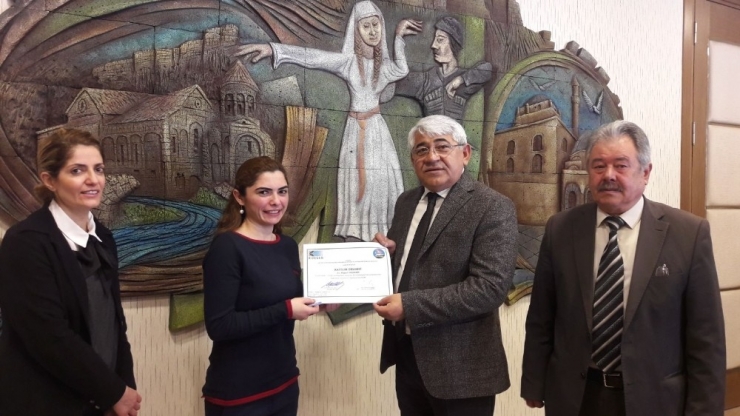 Kars’ta Kadın Girişimciler Sertifikalarını Aldı