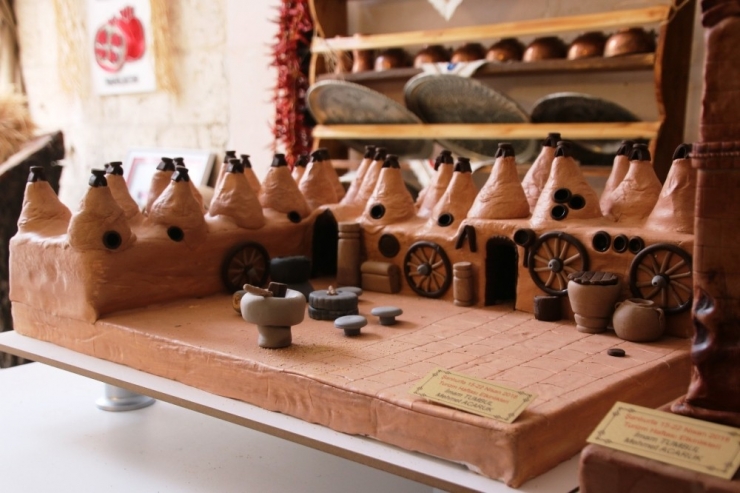 Minyatür Pastalar Vatandaşların Beğenisine Sunuldu