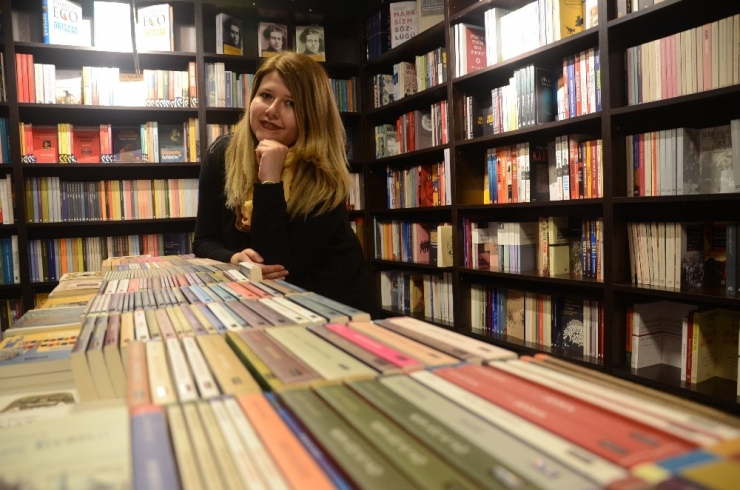 Türkçe Ve Kadınca Yazmak