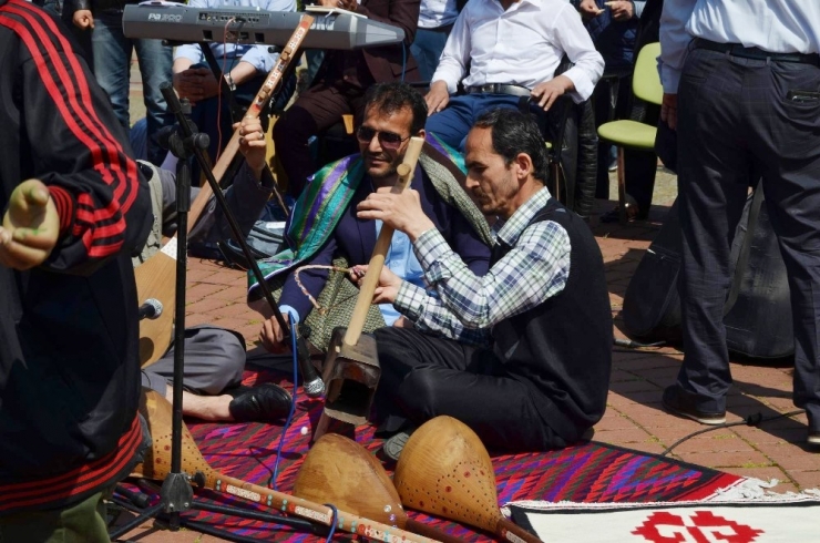 Dünyanın Farklı Coğrafyalarından Trabzon’a Gelen Göçmen Öğrenciler 23 Nisan’ı Kutladı