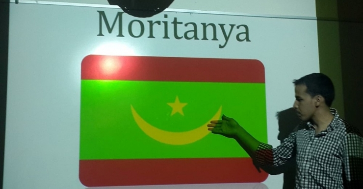 Yuder’de Yabancılar Ülkelerini Tanıtma Fırsatı Buluyor