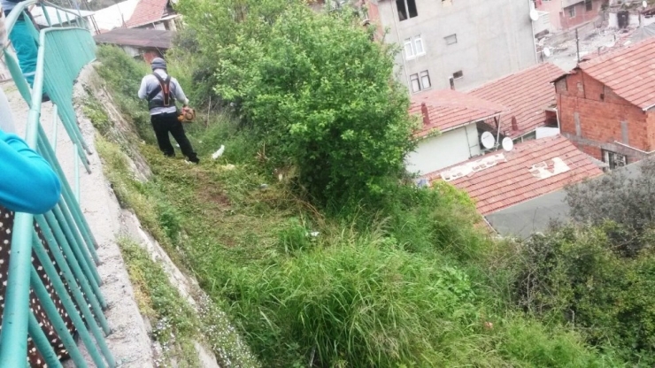 İzmit’te Çevre Düzenleme Çalışmaları Sürüyor