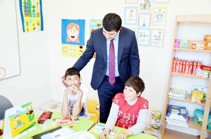 Kızılay’dan Özel Eğitim Sınıfına Malzeme Desteği