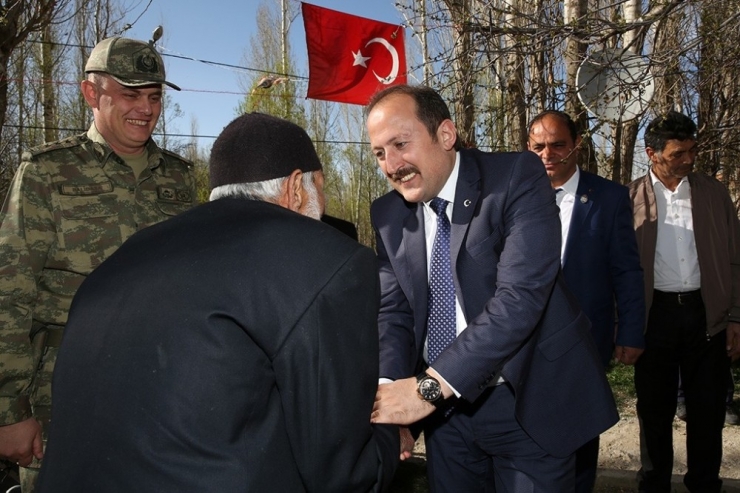 Vali Ali Hamza Pehlivan, Kore Gazisi Kemal Kalacoş’u Ziyaret Etti