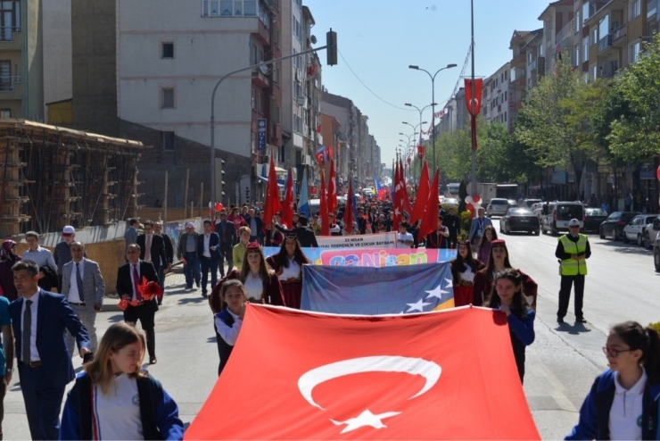 23 Nisan Ulusal Egemenlik Ve Çocuk Bayramı Coşkuyla Kutlandı