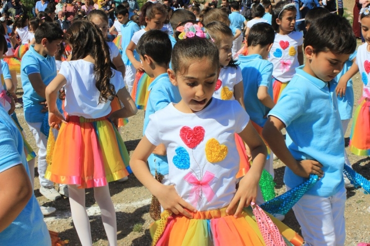 Osmaneli’ De 23 Nisan Ulusal Egemenlik Ve Çocuk Bayramı Coşkuyla Kutlandı