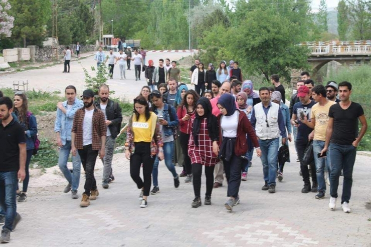 Uşak Üniversitesi Öğrencileri Eskigediz’e Hayran Kaldı