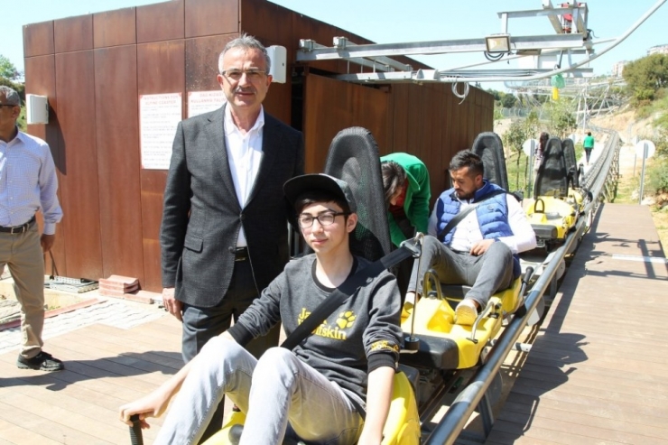 Gebzeli Çocuklar, 23 Nisan’ı Aksiyon Parkı’nda Kutladı