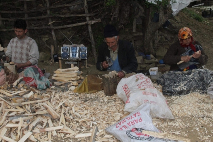 Bu Köyde 7’den 70’e Herkes ’Tahta Kaşık’ Yapıyor