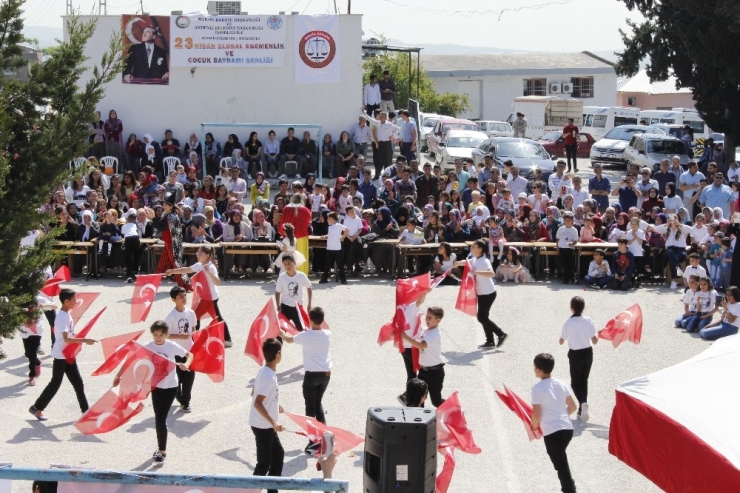 Mersin Barosu’nda ’Çocuk Bayramı Şenliği’