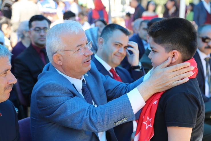 Torbalı’da Şenlik Havasında Kutlama