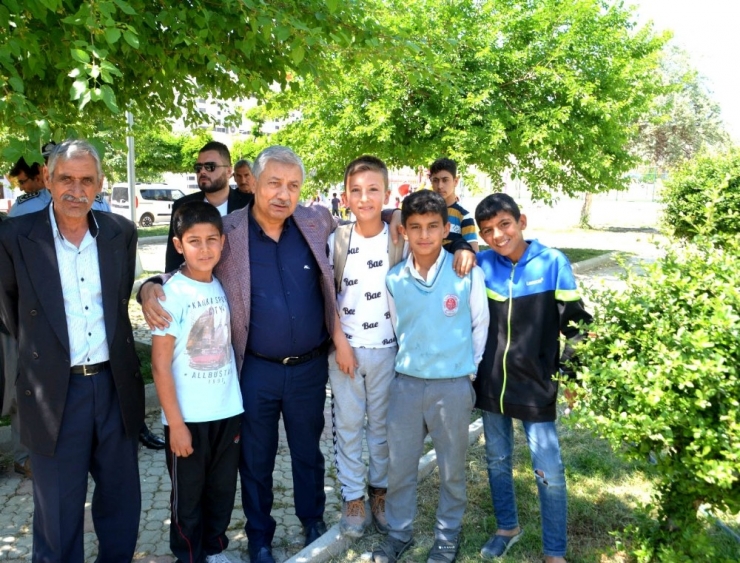 Birecik’te Peyzaj Çalışmaları Devam Ediyor