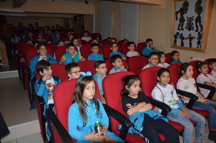 Karagöz İngiltere Yolunda