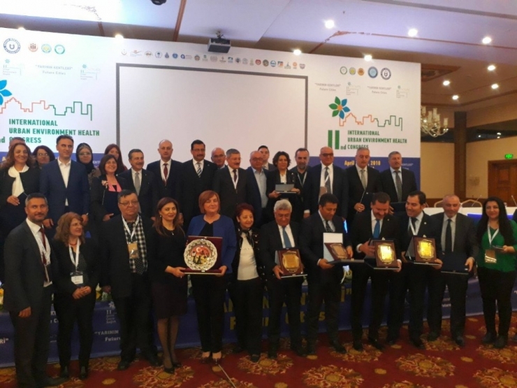 Kartepe Belediyesi’nin Atla Terapi Merkezi Projesine Ödül