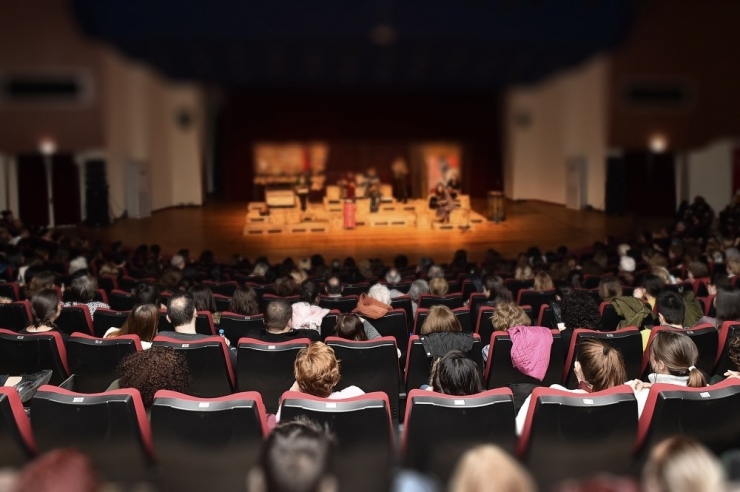 Mahalle Tiyatroları Geliyor