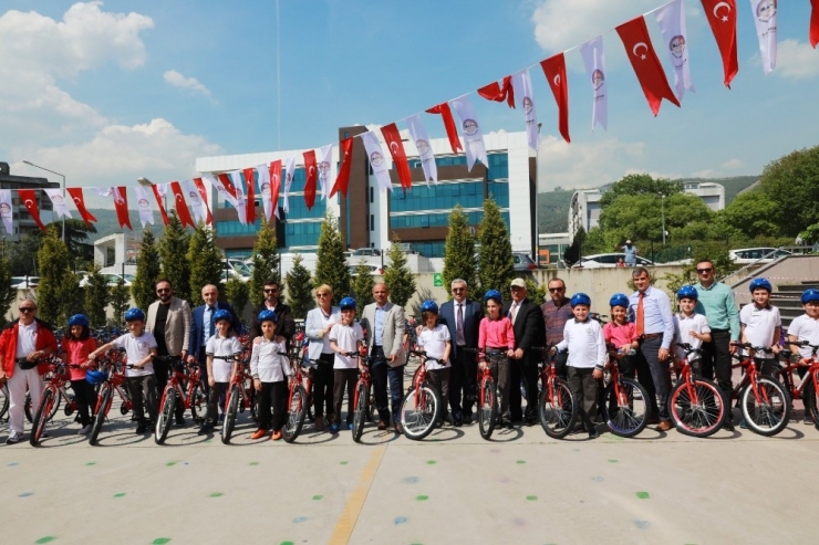 Körfez’de 450 Öğrenci Daha Bisikletine Kavuştu