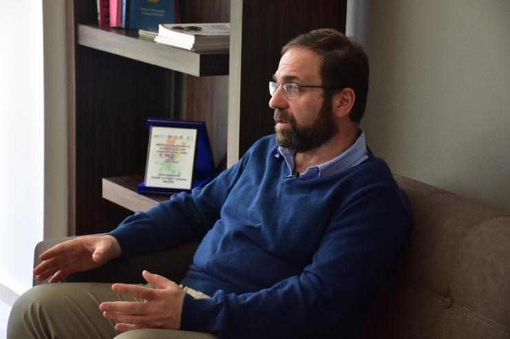 Türkiye’nin İlk Gerçek 4k Çözünürlüklü Planetaryumu Ziyaretçilerini Ağırlıyor