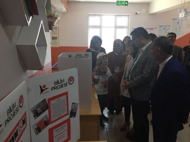 Susuz’da Tübitak Bilim Fuarı’nın Açılışı Yapıldı