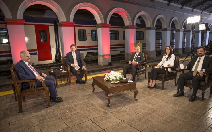 Başbakan Yıldırım: “Bakanlık Sayıları Mutlaka Azalacak”