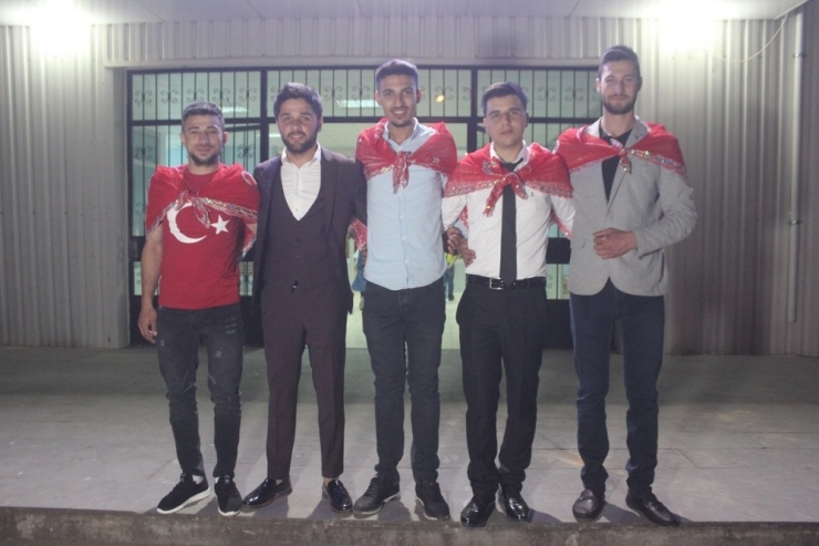 Yavuzeli’nde Askere Gidenlere Kına Gecesi