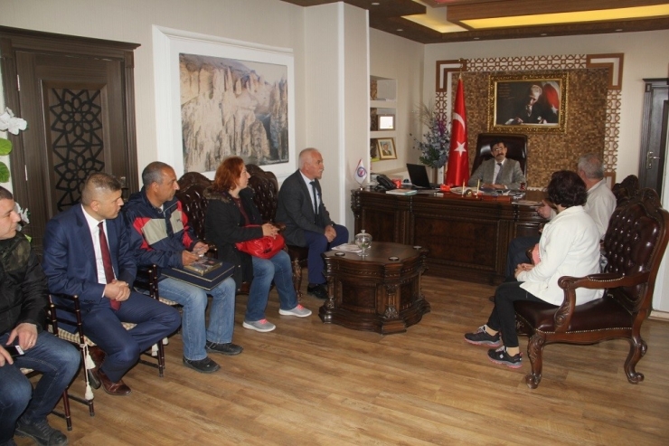 İstanbul’dan Başkale’ye ‘Kardeşlik’ Köprüsü