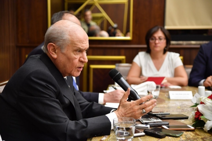 Bahçeli: "Sayın Gül İle Ahmet Davutoğlu Arasındaki Bahse Konu Görüşme İflas Etmiş Demektir"