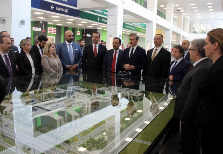 Şehir Hastanesi’nde Açılış Öncesi Son İncelemeler Yapılıyor