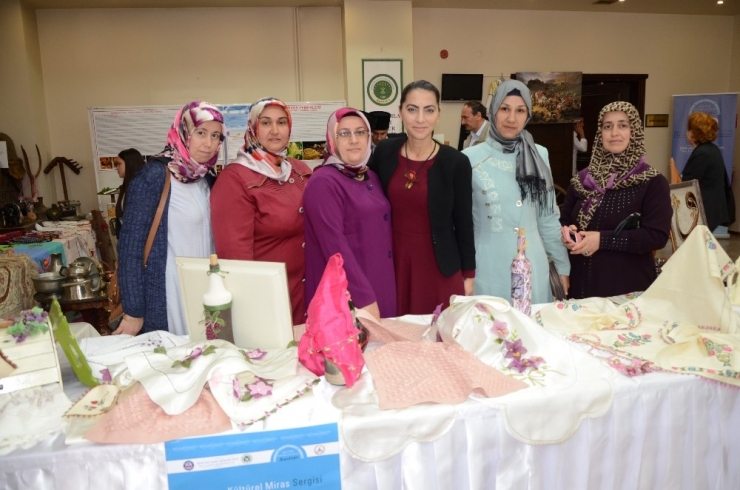 Kar-mek Kursiyerleri Kartepe’yi Sanat Eserlerine Yansıttı