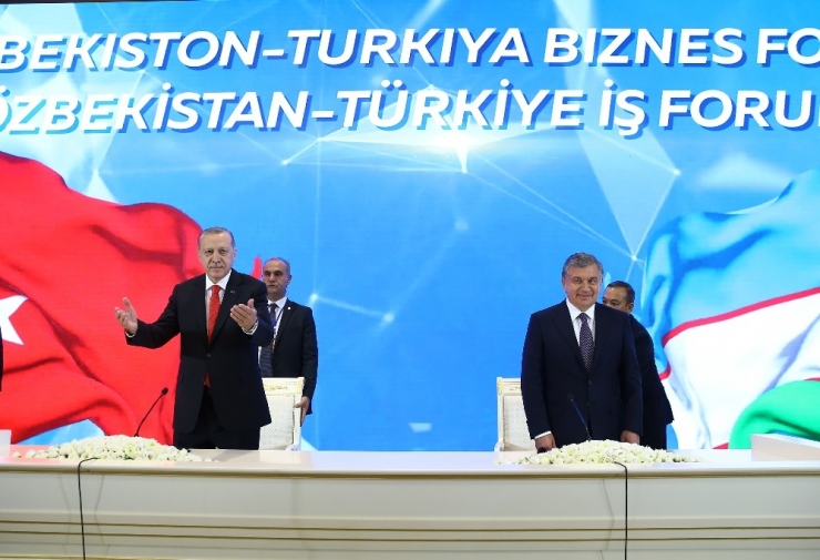 Mirziyoyev: “Kardeşim Recep Tayyip Erdoğan’la Beraber Tarihi Evraklara İmza Attık”
