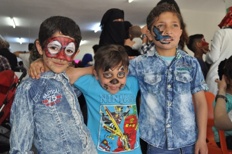 Dünya Çocukları İçin El Ele Olma Vakti