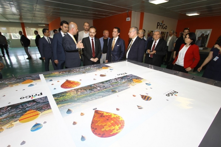 Çukurova Grubu Prigo Dijital Baskı Merkezi Kemalpaşa’da Hizmete Girdi