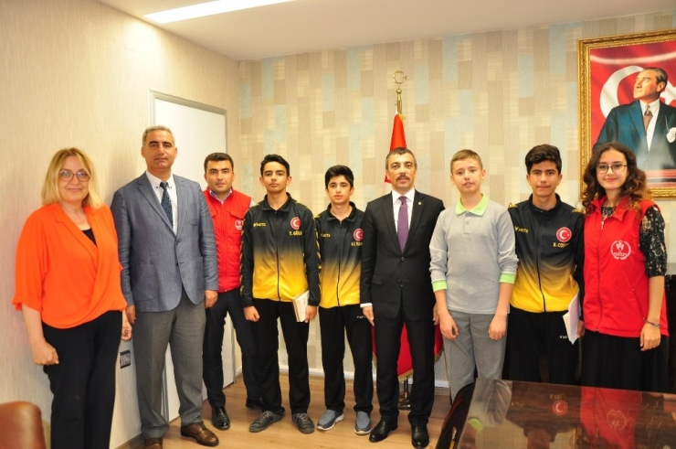 Kitabın Kritiğini Yaptılar