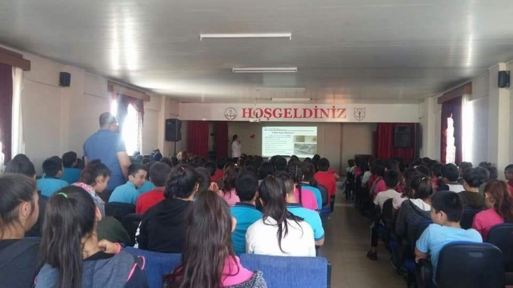 Öğrenciler ’Kene’ Hakkında Bilgilendirildi