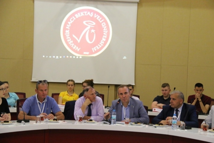 Kosovalı Üniversite Adayı Öğrenciler Nevü’yü Ziyaret Etti