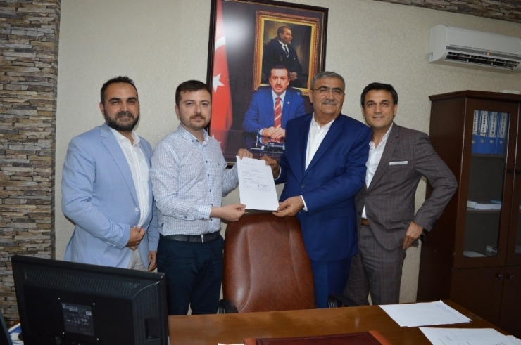 İsa Akdemir Ak Parti’den Aday Adayı Oldu