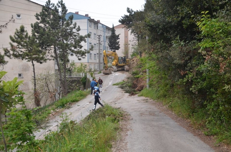 Başkan Tekin, Sahil Aile Parkında Çalışmaları İnceledi