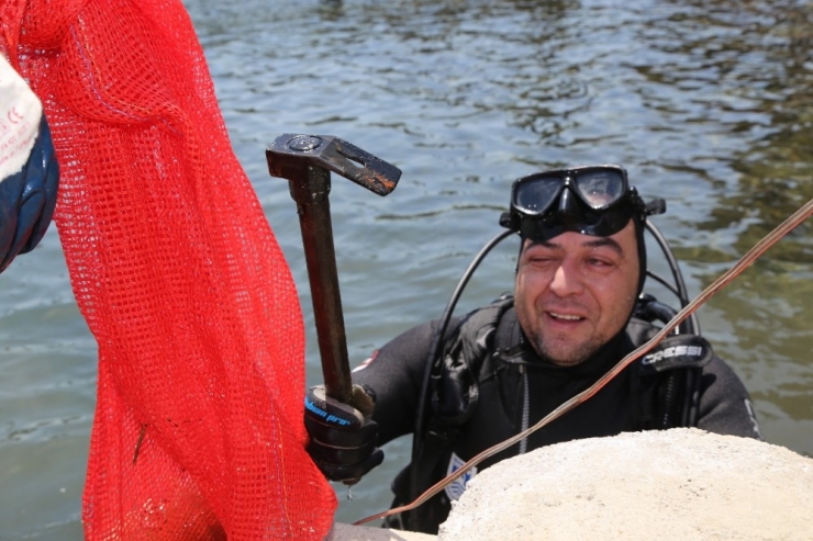 Deniz Dibi Temizlik Çalışmaları Gölköy’de Devam Etti