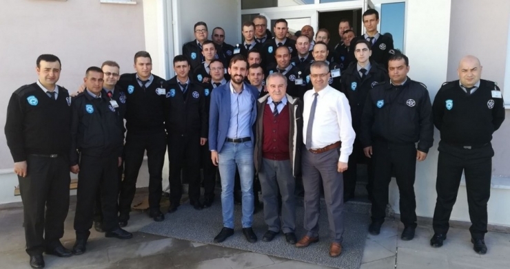 Esogü Güvenlik Personeline İlk Yardım Semineri